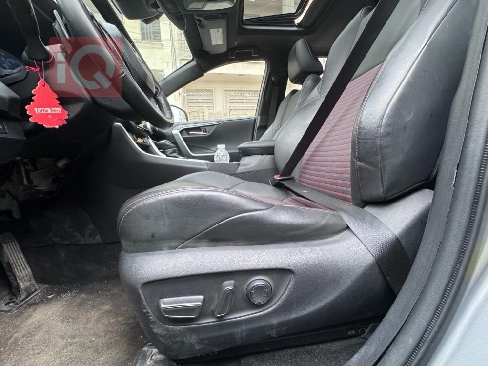 تويوتا راف 4